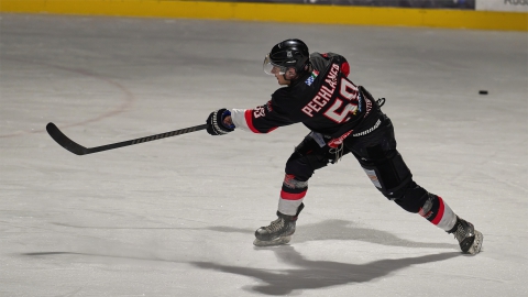 Aufwärmen im Eisstadion der Amperoase (Archivbild)